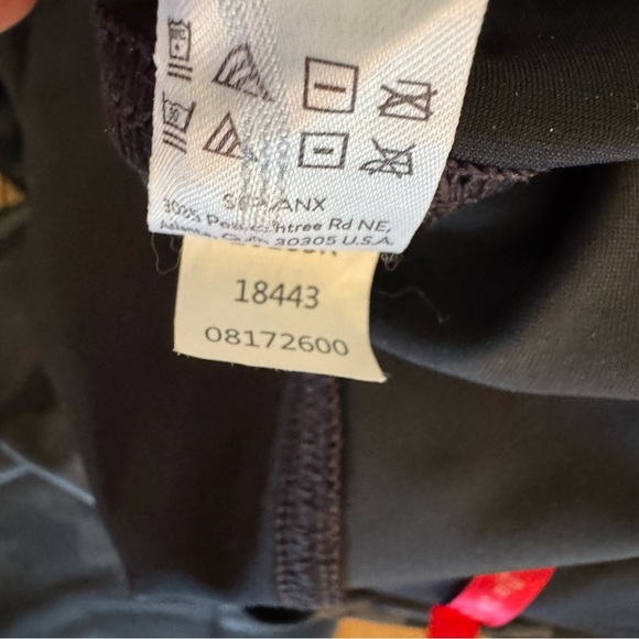 Spanx Faux Leather Camo Black Legging Size M - Picture 14 of 14